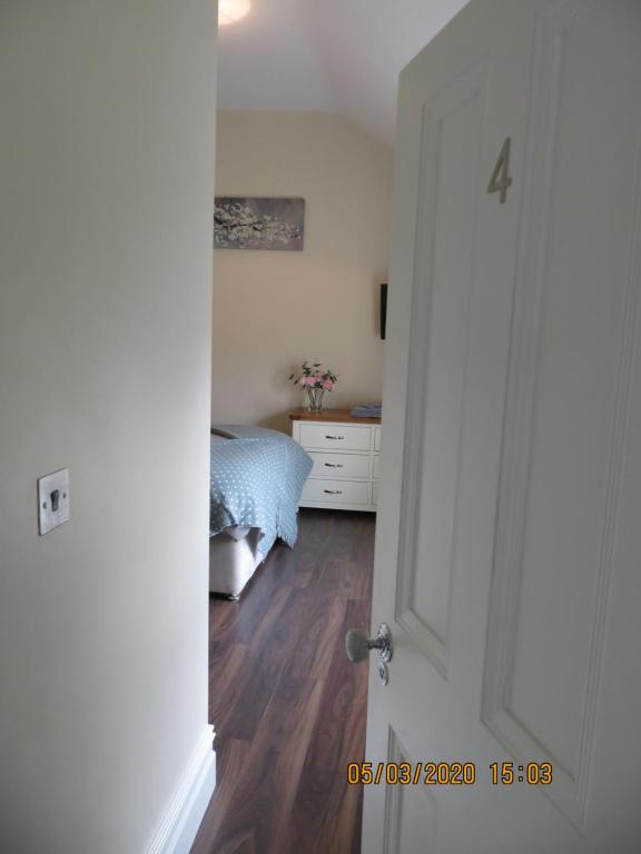 THE LODGE (Belmullet town centre) room 3